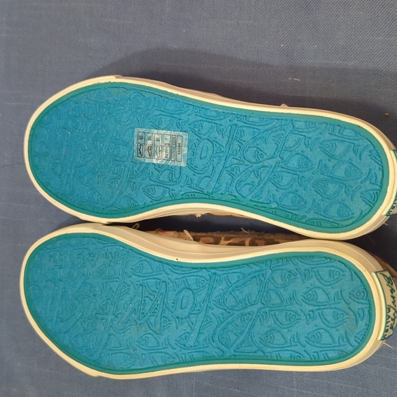 Woman's Blowfish Malibu sneakers size 7 B4 - Picture 2 of 4